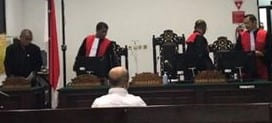 Hakim Minta Jaksa KPK Telusuri Transfer Duit Rp3 Miliar dari Terdakwa Suap ke Perempuan Bernama FitriSidang perkara dugaan suap Bupati Buru Selatan yang menghadirkan terdakwa Liem Sin Tiong terkait dugaan transfer dana Rp3 miliar kepada seseorang bernama Fitri di Pengadilan Tipikor Ambon