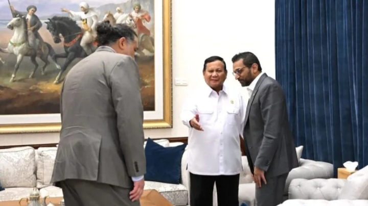 Presiden Prabowo Subianto menerima kunjungan kehormatan Direktur Federal Bureau of Investigation (FBI) Amerika Serikat, Kash Patel di Kertanegara, Jakarta, Rabu (22/7).